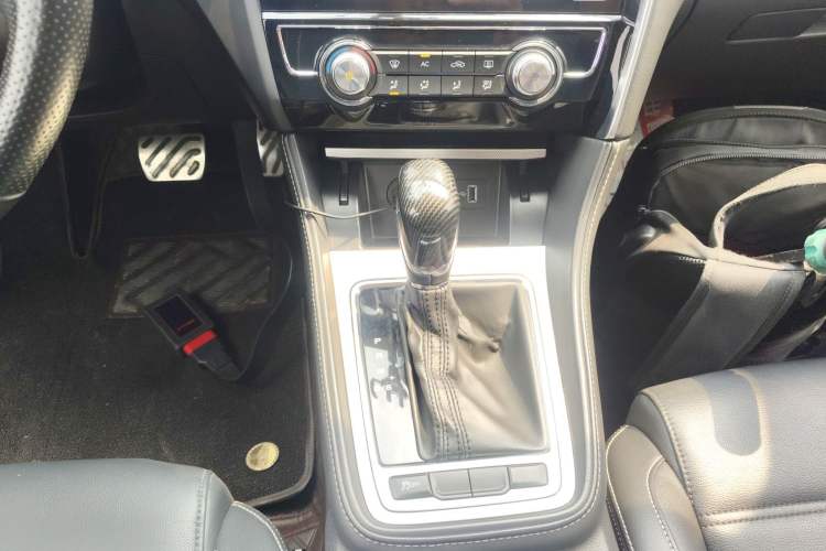 Used MG 6 2017 20T Automatic Luxury Smart Connect Version China V Standard
