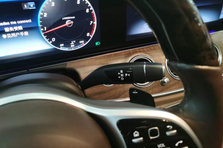 Used Mercedes-Benz E-Class 2020 Restyled E 300 L Exclusive Edition Gear Lever