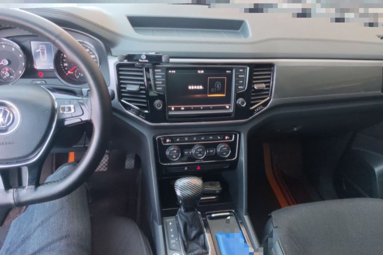 Used Volkswagen Teramont 2017 380TSI Four-Wheel Drive Luxury Edition Audio And AC Panel