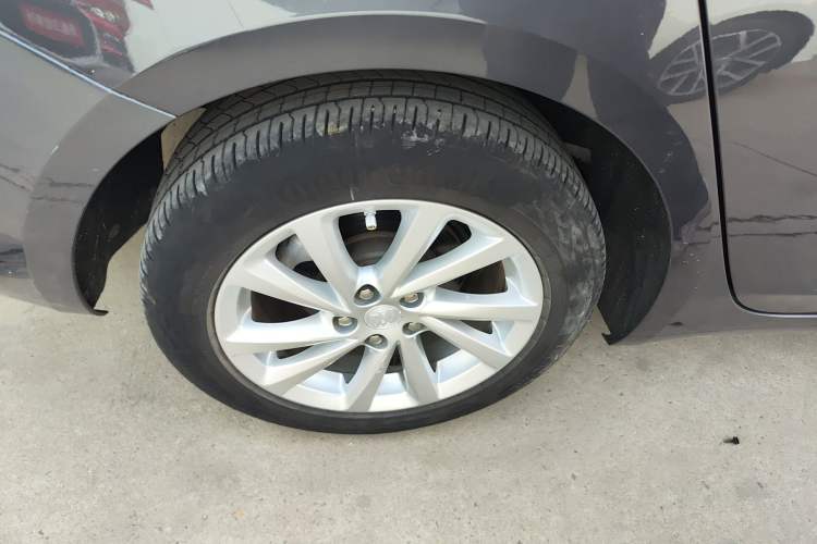 Used Buick Verano 2017 Sedan 15S Automatic Leading Model