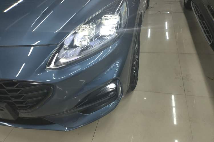 Used Ford Escape 2020 EcoBoost 245 Four-Wheel Drive ST-LINE Deluxe Edition
