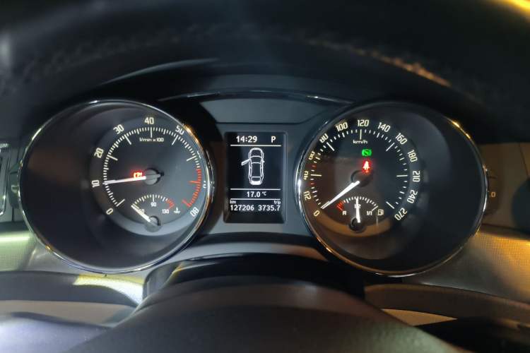 Used Skoda Superb 2013 1.8TSI Automatic MingShi Edition Instrument Cluster