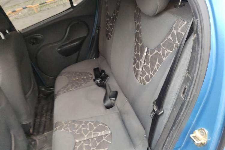 Used Chery QQ 2013 1.0L Manual Happy Edition
