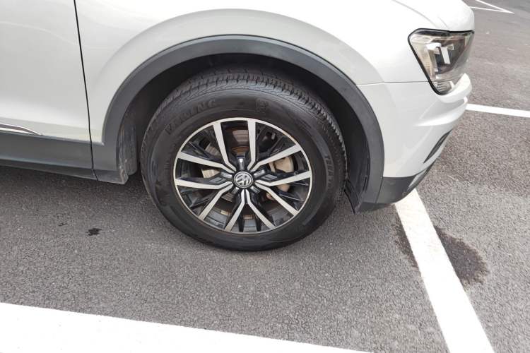 Used Volkswagen Tiguan L 2017 330TSI Automatic Two-Wheel Drive Luxury Edition
