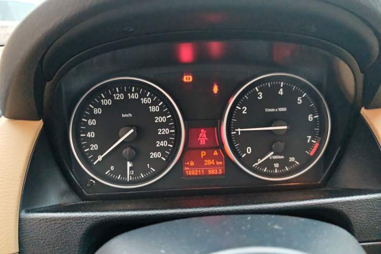 Used BMW X1 2010 xDrive25i
