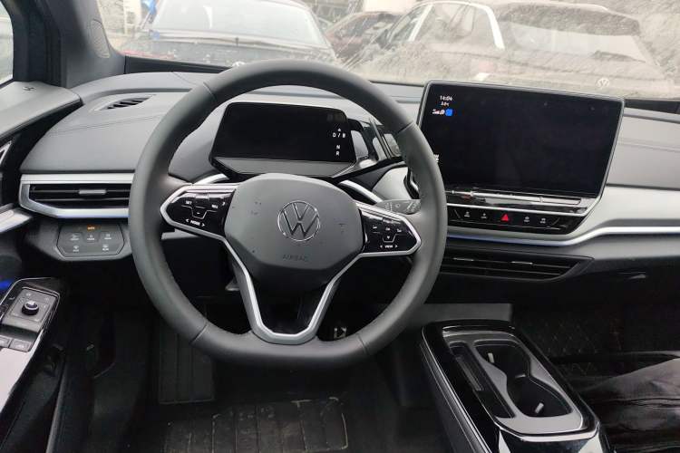 Used Volkswagen ID.4 CROZZ 2024 Facelifted PRO