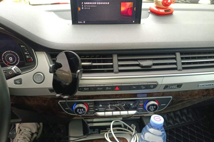 Used Audi Q7 2016 45 TFSI S line Sport Edition Audio And AC Panel