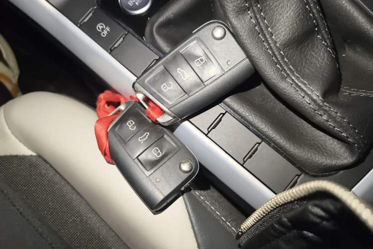 Used Volkswagen Polo 2023 Plus 1.5L Automatic Colorful Tech Edition Vehicle Key