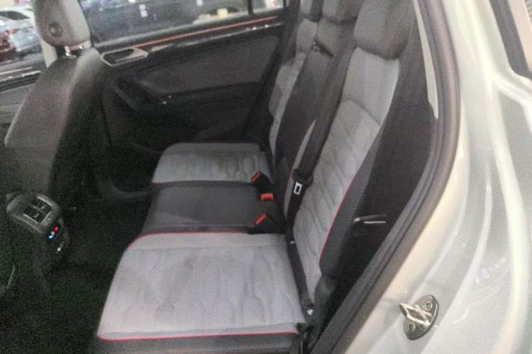 Used Volkswagen Tiguan L 2023 330TSI Automatic Two-Wheel Drive R-Line Flagship Edition