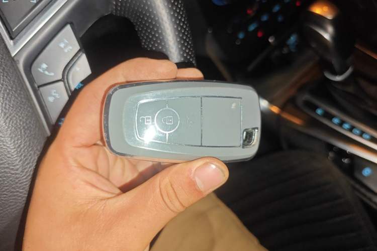 Used Ford Edge 2018 EcoBoost 245 Two-Wheel-Drive Titanium 7-Seater China V Standard
