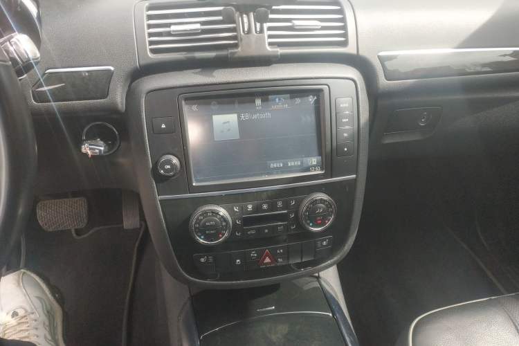 Used Mercedes-Benz R-Class 2017 R 320 4MATIC Business Edition Prestige Model