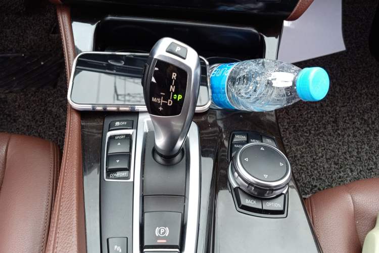 Used BMW 5 Series 2017 528Li Leading Model