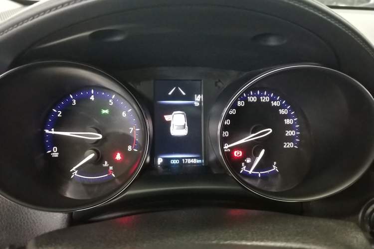 Used Toyota IZOA 2022 2.0L Yixing Version
