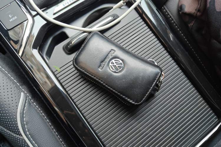 Used Volkswagen Passat New Energy 2023 430 PHEV Hybrid Luxury Edition Vehicle Key