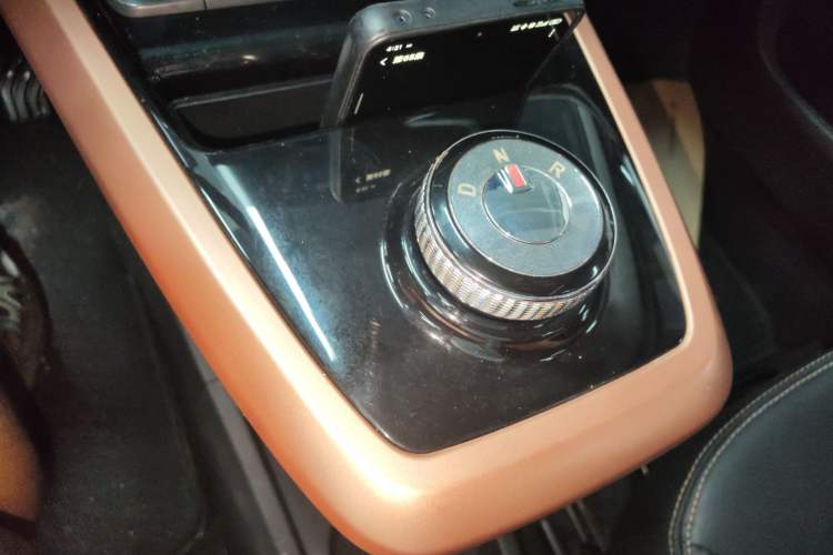 Used Dongfeng NAMMI BOX 2022 Chasing Wind Edition 331KM Advanced Model
