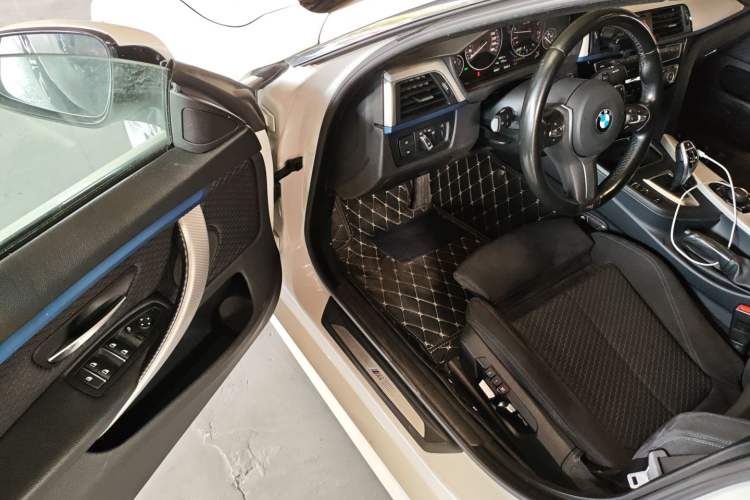 Used BMW 4 Series 2017 425i Gran Coupe Leading Model with M Sport Package