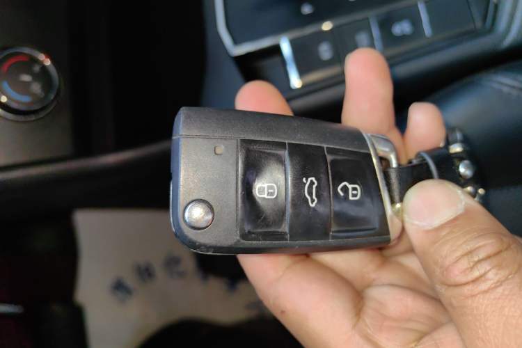 Used Volkswagen Lavida 2019 1.5L Automatic Comfort Edition China VI Standard Vehicle Key