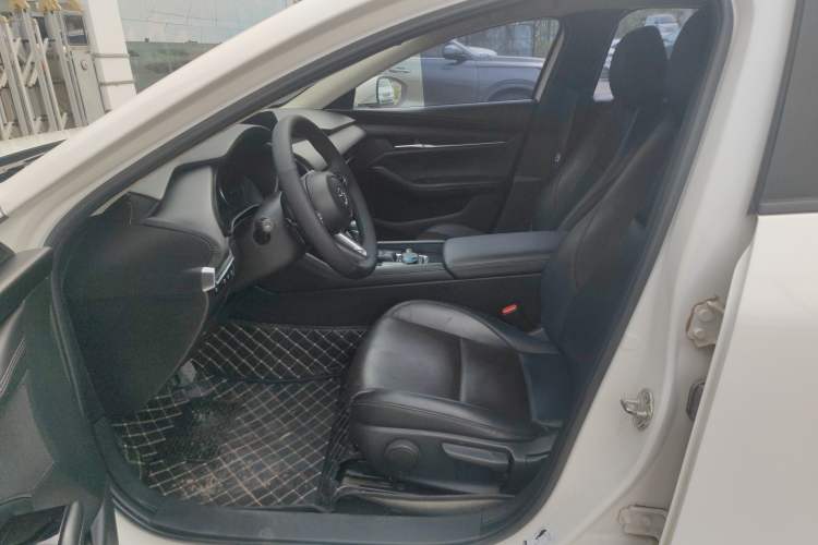Used Mazda 3 Axela 2022 2.0L Automatic Zhiya Edition Left Front Seat