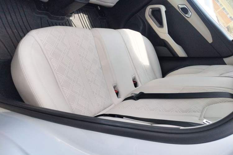 Used BYD Yuan UP 2025 Intelligent Driving Version 401 km Beyond-Range Edition