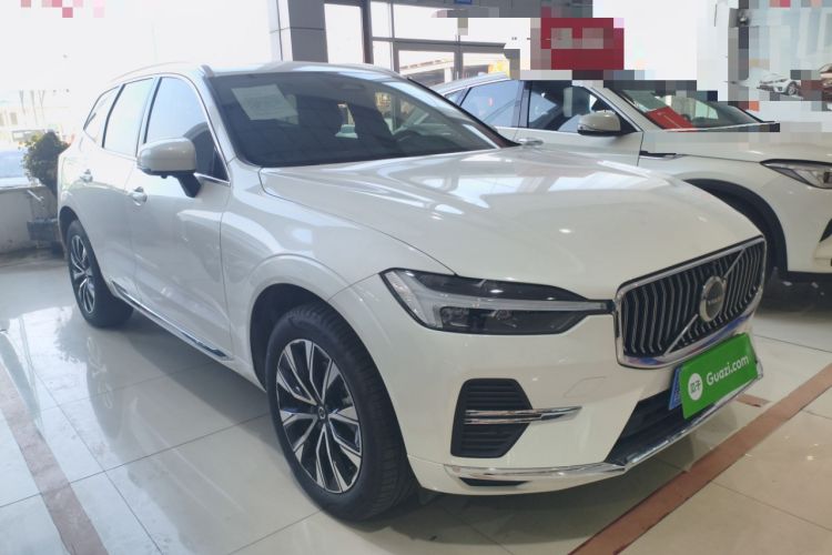 Used Volvo XC60 2023 B5 4x4 Smart Luxury Edition