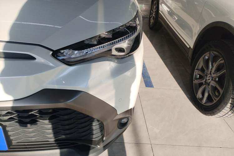 Used Toyota FRONTLANDER 2023 2.0L Smart Electric Hybrid Dual-Engine Deluxe Version