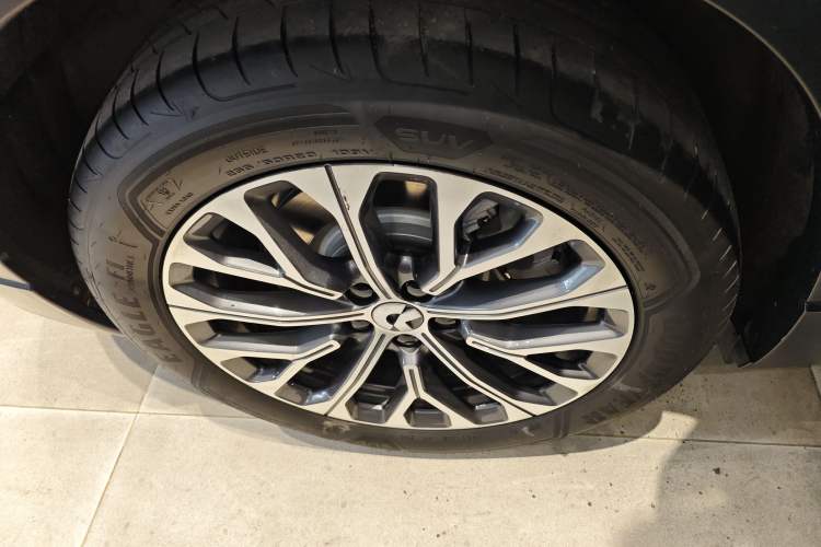 Used Nio ES6 2024 75 kWh Right Rear Wheel Hub