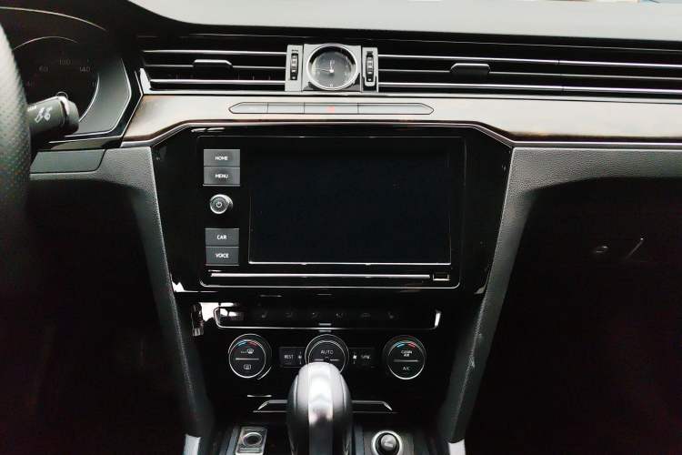 Used Volkswagen Magotan 2019 330TSI DSG Luxury Version China VI Standard