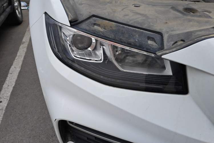 Used Farizon FX 2020 1.8T Smart Connect Edition 4 Seats Right Front Headlight