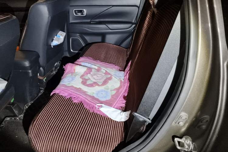 Used Mitsubishi Outlander 2018 2.0L Two-Wheel Drive Glory Edition 5 Seats