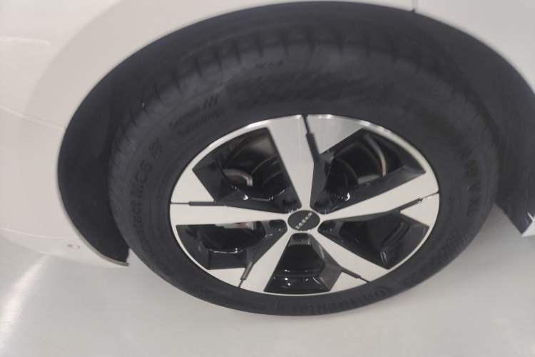 Used Zeekr 001 2022 Long-Range Dual-Motor WE Edition
