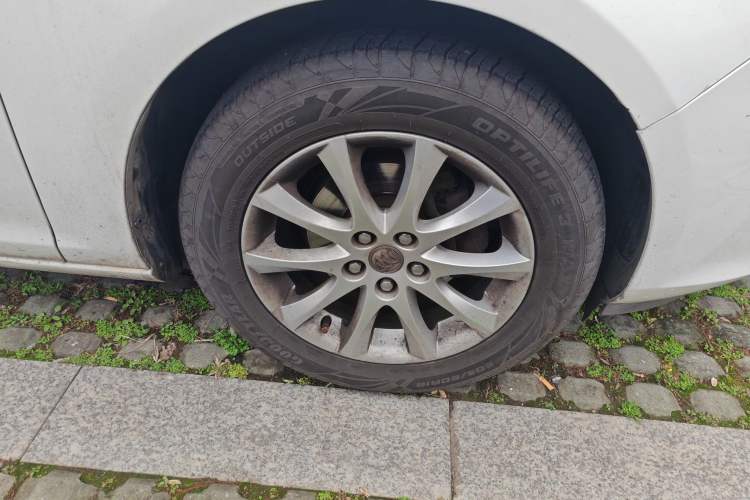 Used Buick GT 2014 XT 1.6L Manual Entry-Level Model