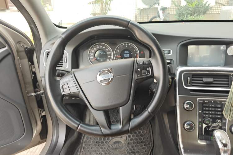 Used Volvo S60 2013 T5 Smart Edition
