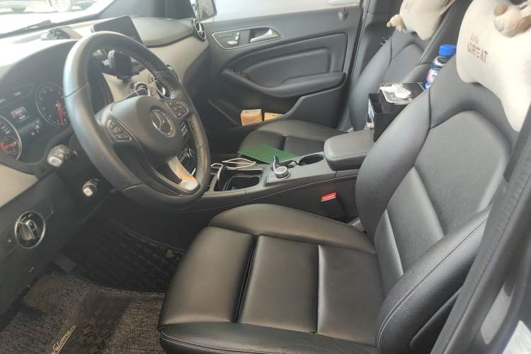 Used Mercedes-Benz B-Class 2017 B 200 Fashion Model Left Front Seat