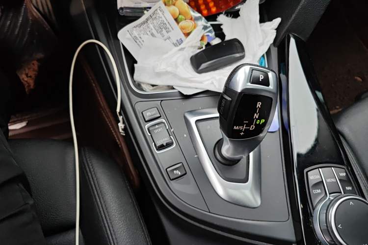 Used BMW 3 Series 2019 320Li Fashion Model Gear Lever