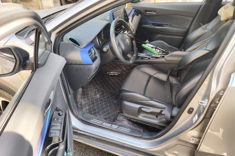 Used Toyota IZOA 2020 2.0L Enjoy Edition
