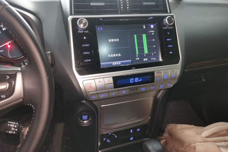 Used Toyota Prado 2018 3.5L Automatic TX-L Audio And AC Panel