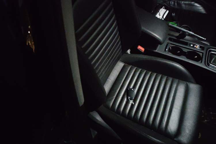 Used Volkswagen Magotan 2018 330TSI DSG Advanced Model Right Front Seat