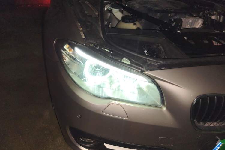 Used BMW 5 Series 2014 525Li Leading Model
