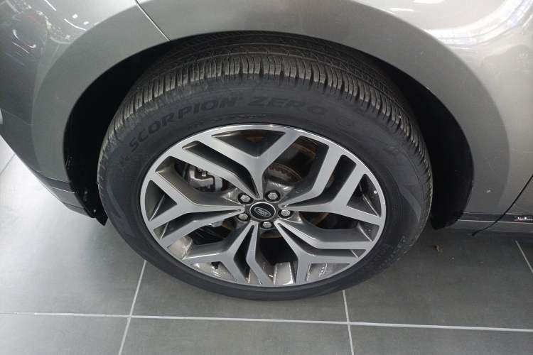 Used Land Rover Range Rover Evoque 2021 Range Rover Velar 249 PS R-Dynamic S Performance Edition