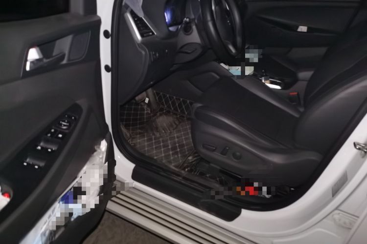 Used Hyundai Tucson 2018 1.6T Dual-Clutch Two-Wheel Drive 15th Anniversary Special Edition
