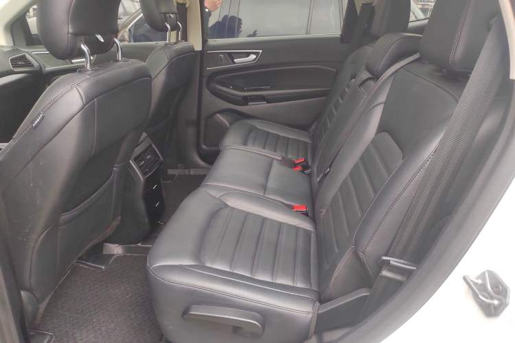 Used Ford Edge 2018 Facelifted EcoBoost 245 Two-Wheel-Drive Platinum Edition 5 Seats China V Emission Standard