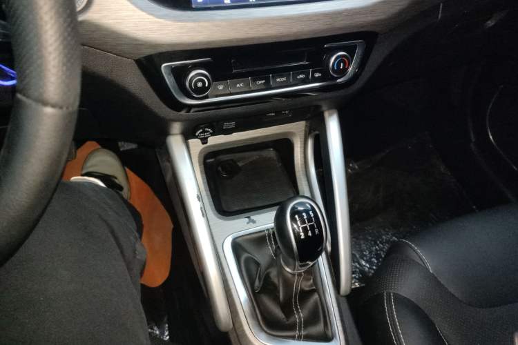 Used Geely Auto Vision X3 2017 1.5L Manual Luxury Model