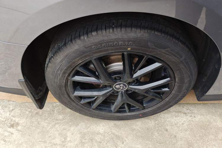 Used BYD Han 2023 DM-i Champion Edition 121KM Prestige Model