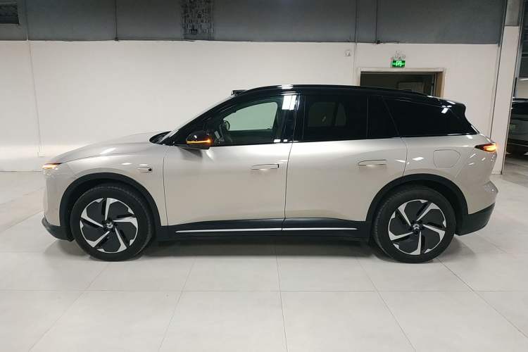 Used Nio ES6 2023 75 kWh
