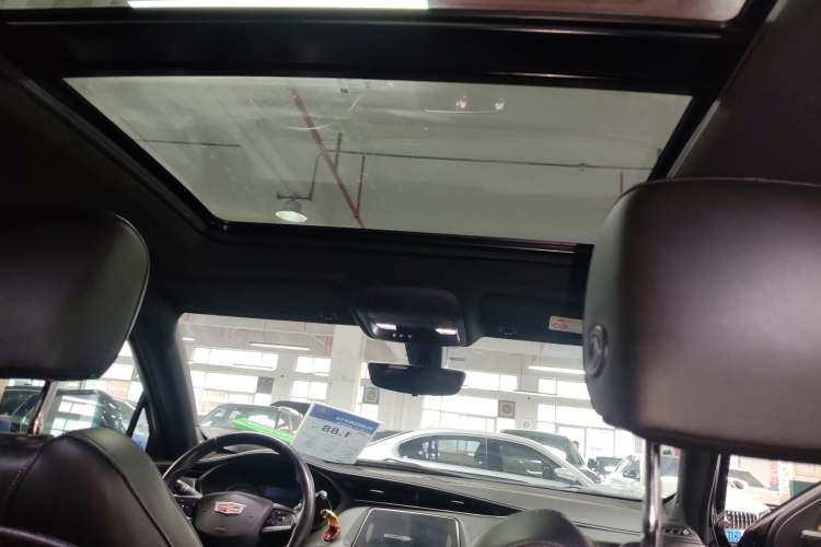 Used Cadillac XT4 2021 28T Two-Wheel Drive Leading Version
