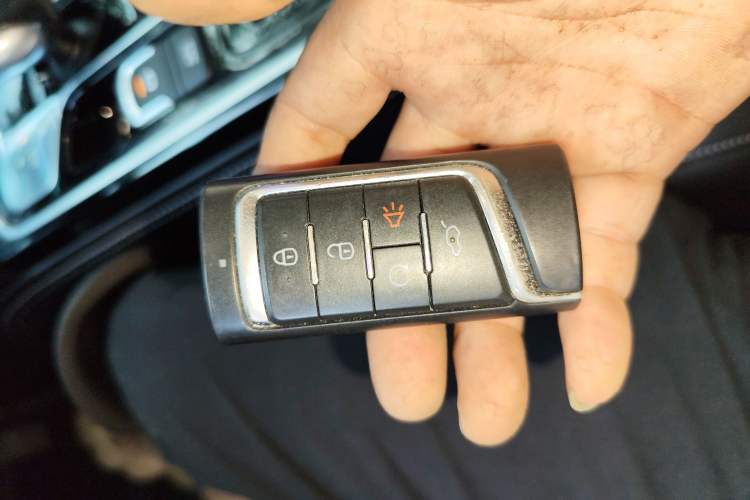 Used GAC Trumpchi GS8 2021 390T Two-Wheel-Drive Dark Knight Edition
