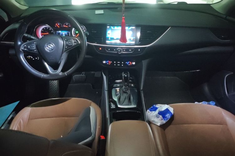 Used Buick Regal 2019 20T Elite Version China VI Standard Audio And AC Panel