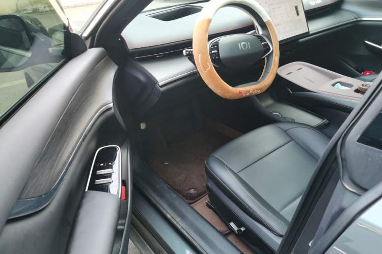 Used CHANGAN NEVO A07 2025 Blue Whale Range-Extending Model 140 Elite Version
