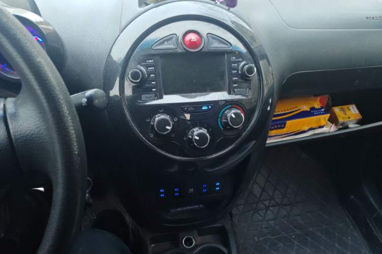 Used JAC Group Yueyue 2012 1.0L Luxury Model