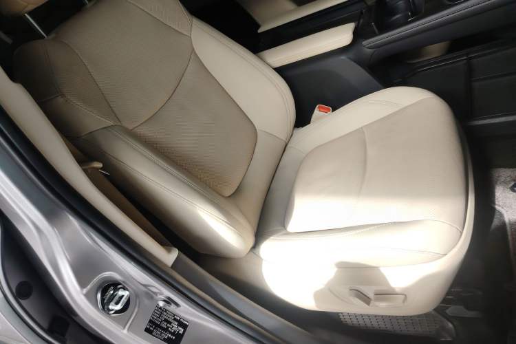 Used Toyota Sienna 2021 2.5L Hybrid Premium Edition
